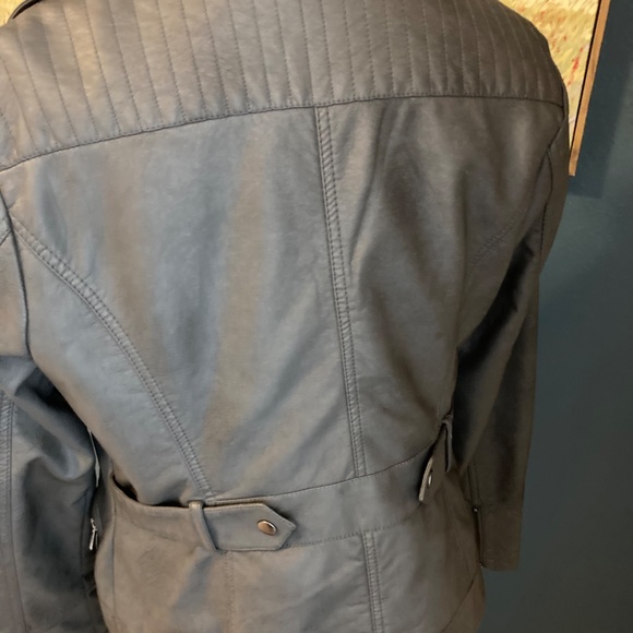 Grey Leather Jacket - Picture 5 of 7